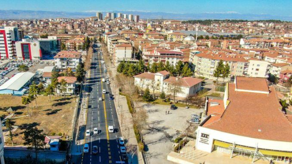 Türkiyədə güclü zəlzələ: əhali küçələrə axışdı